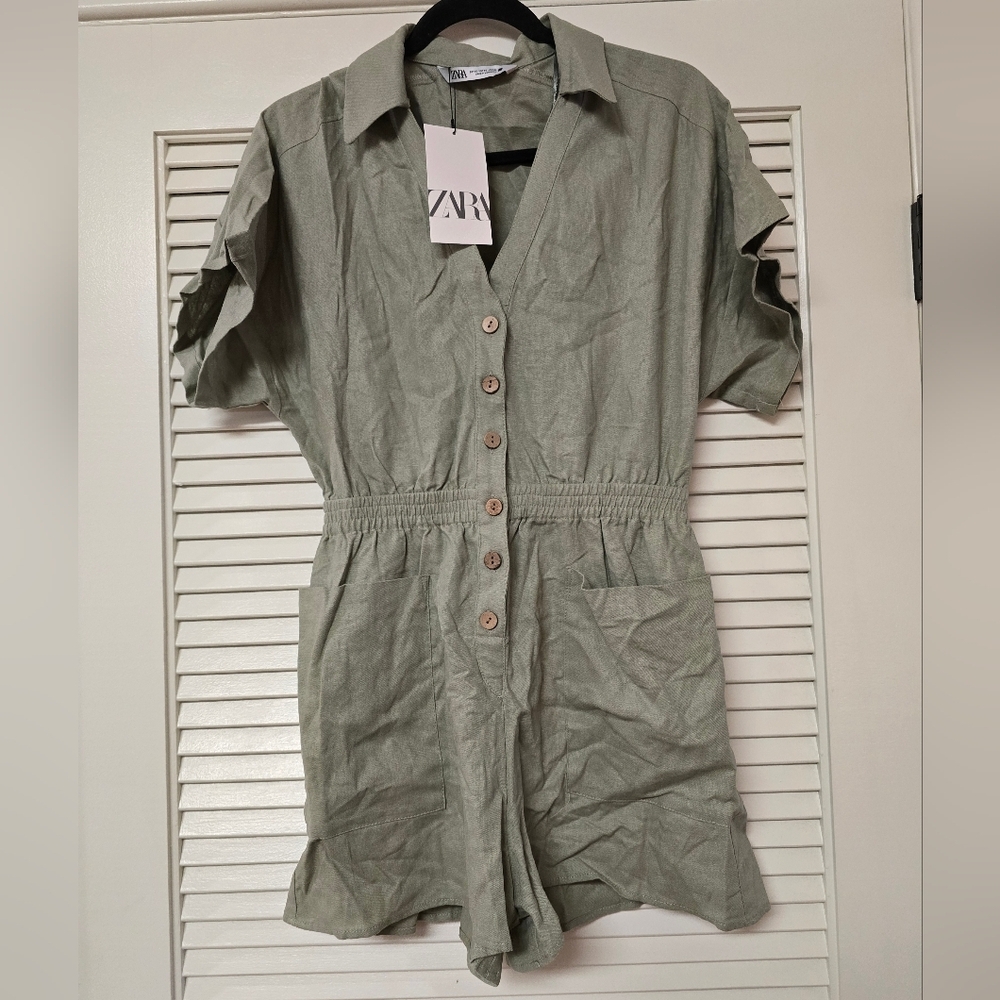 Zara - (NWT) Green Short-Sleeve Button Romper With Pockets